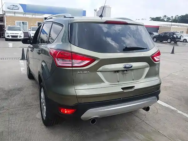 Ford Kuga 2015