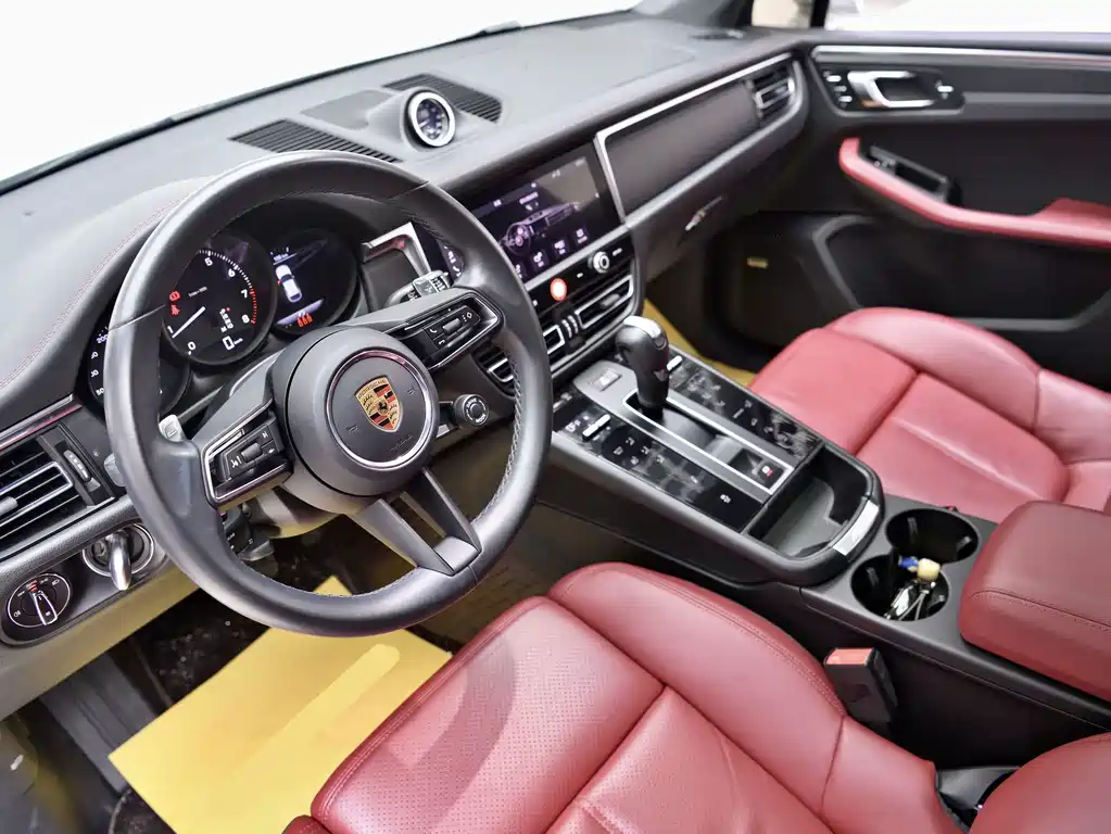 Porsche Macan 2023 — фото 10