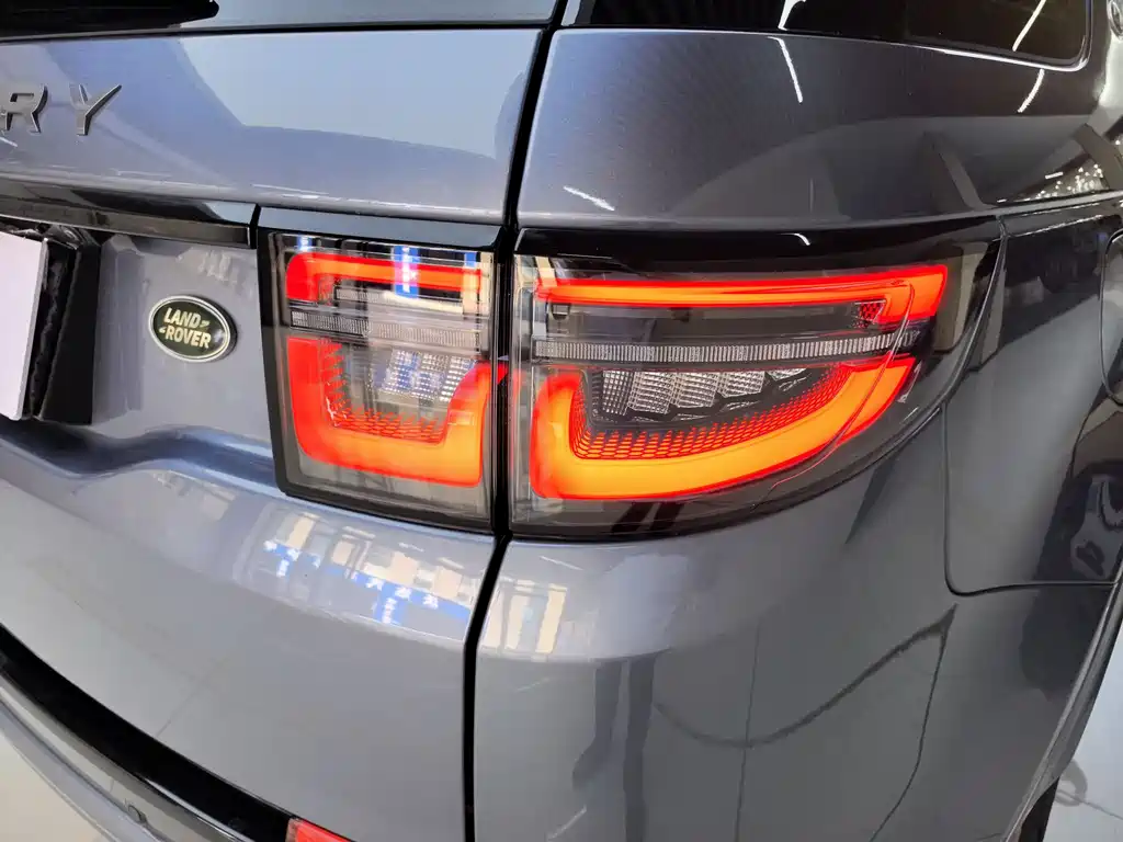 Land Rover Discovery Sport 2021 — фото 18