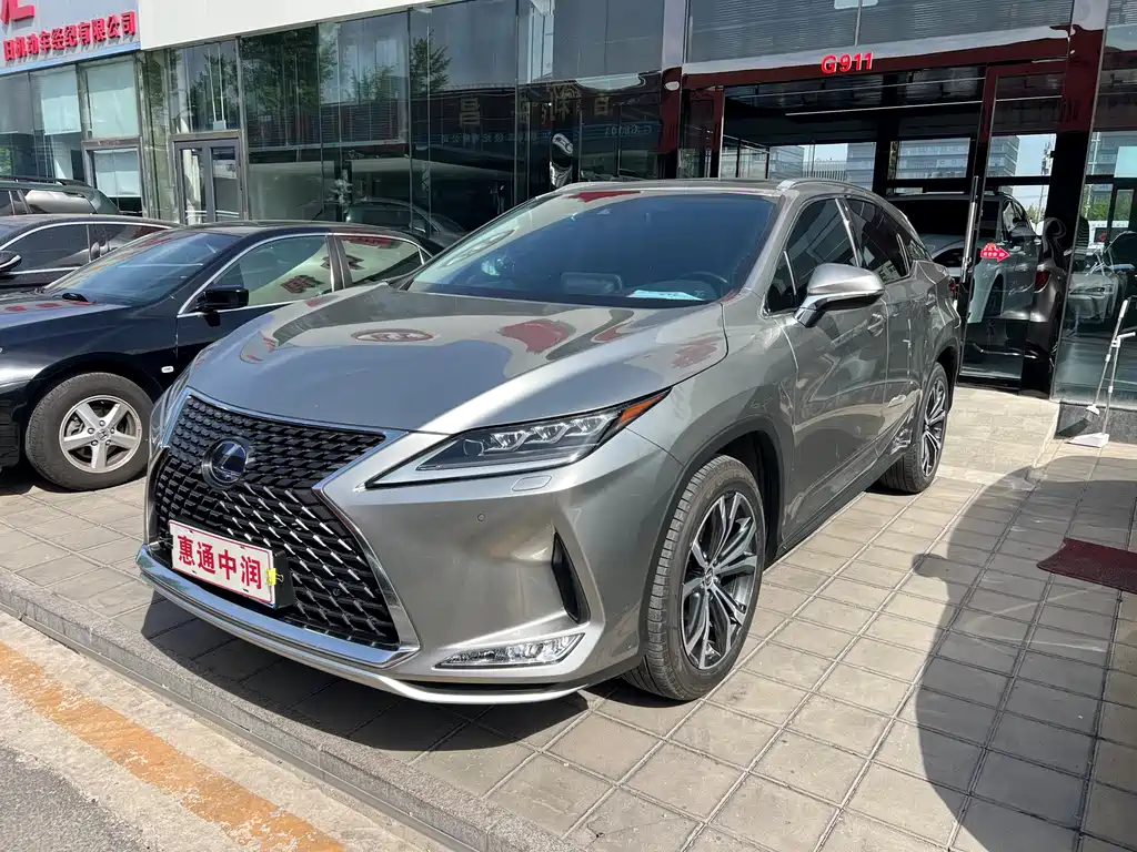 Lexus RX 2020 — фото 1