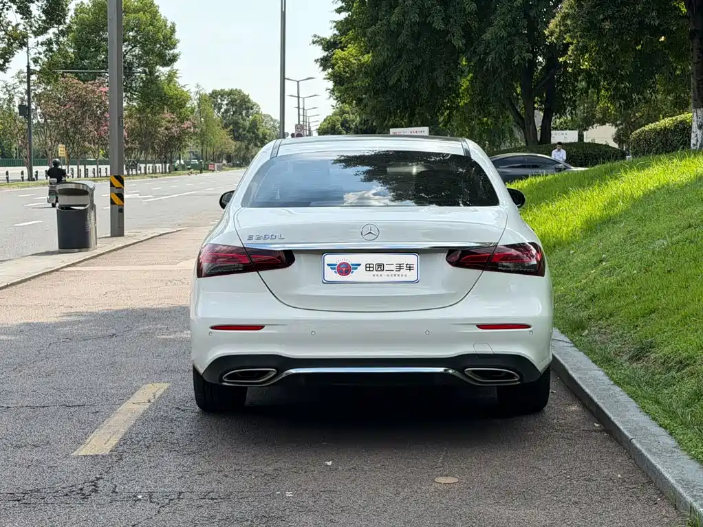 Mercedes-Benz E-Class 2021