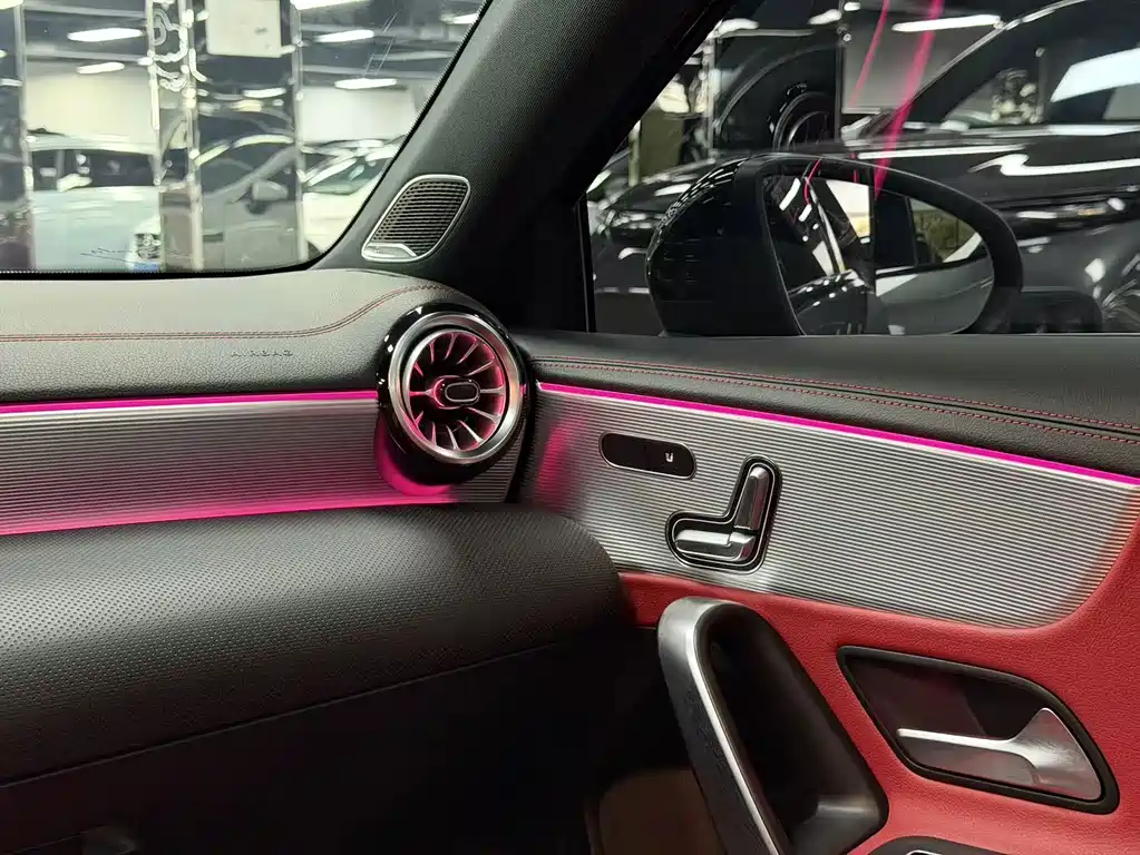 Mercedes-Benz A-Class AMG 2023 — фото 16