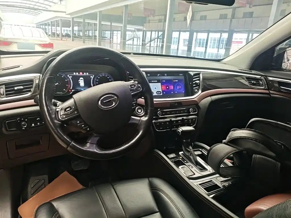 GAC Motor Trumpchi GS8 2019 — фото 10