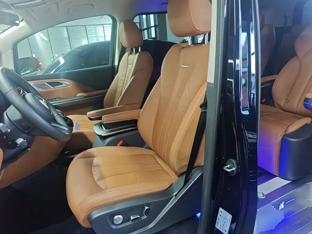 Hongqi HQ9 PHEV 2025 — фото 15