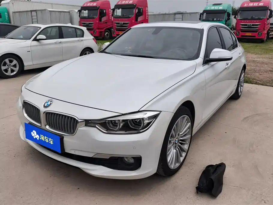 BMW 3 Series 2018 — фото 1