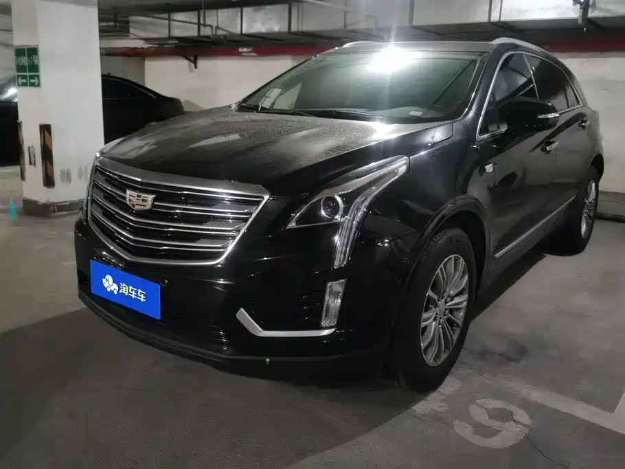 Cadillac XT5 2018 — фото 1
