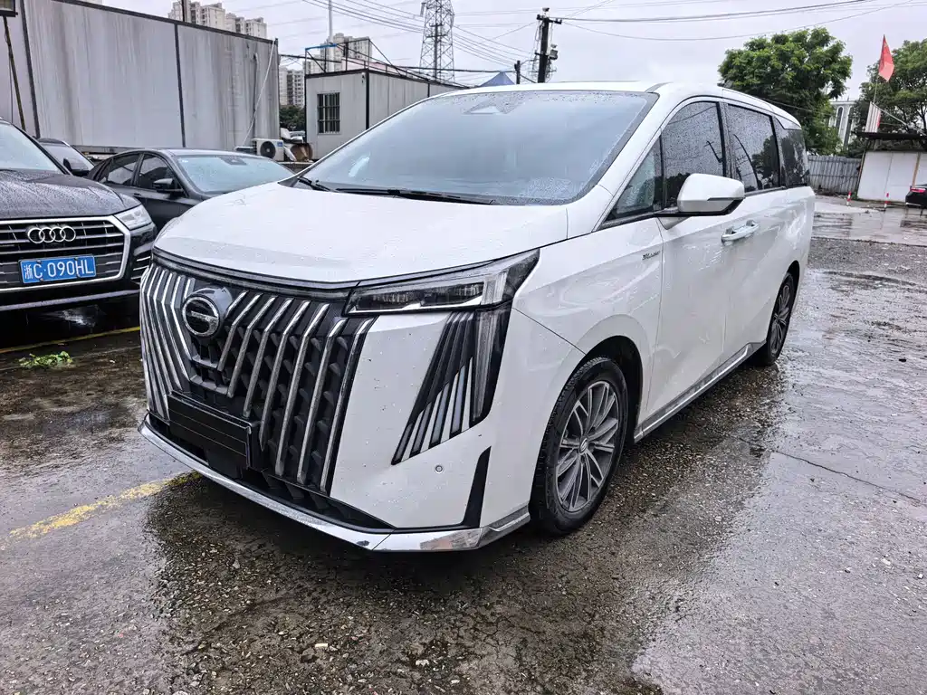 GAC Motor Trumpchi M8 2023 — фото 1