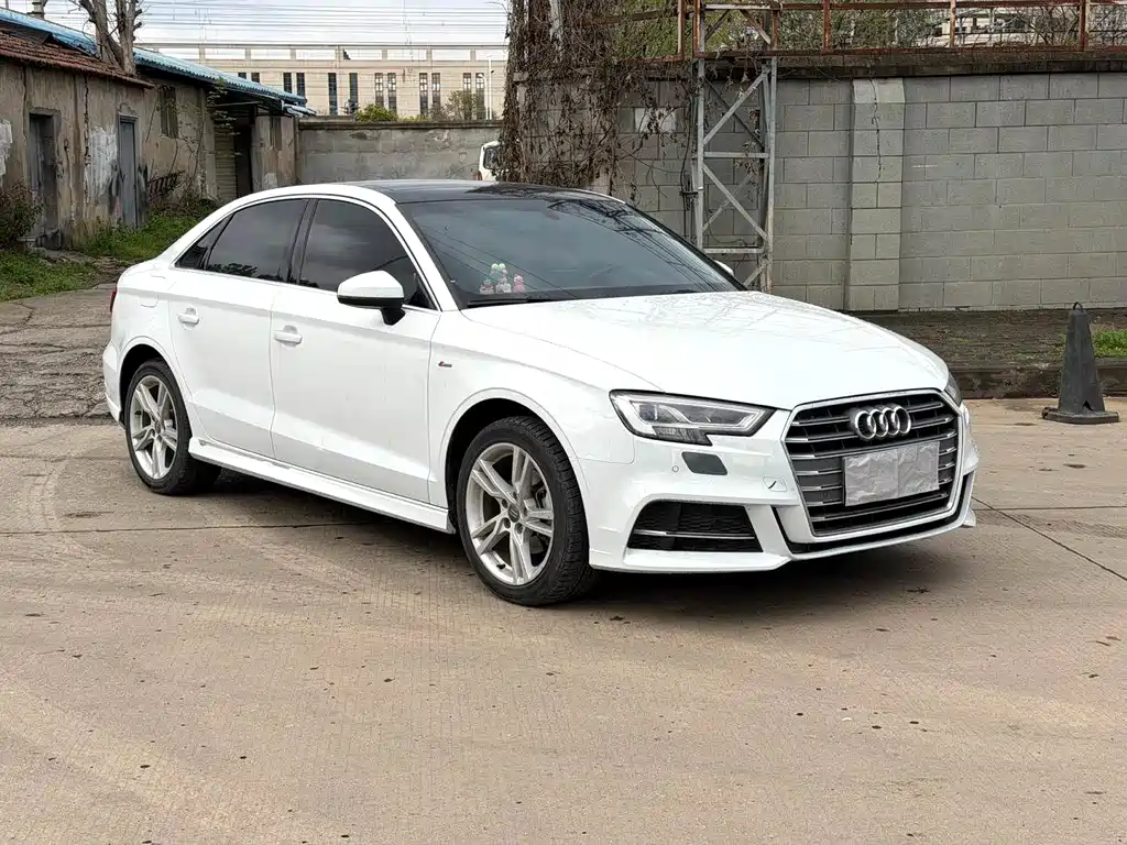 Audi A3 2020 — фото 2
