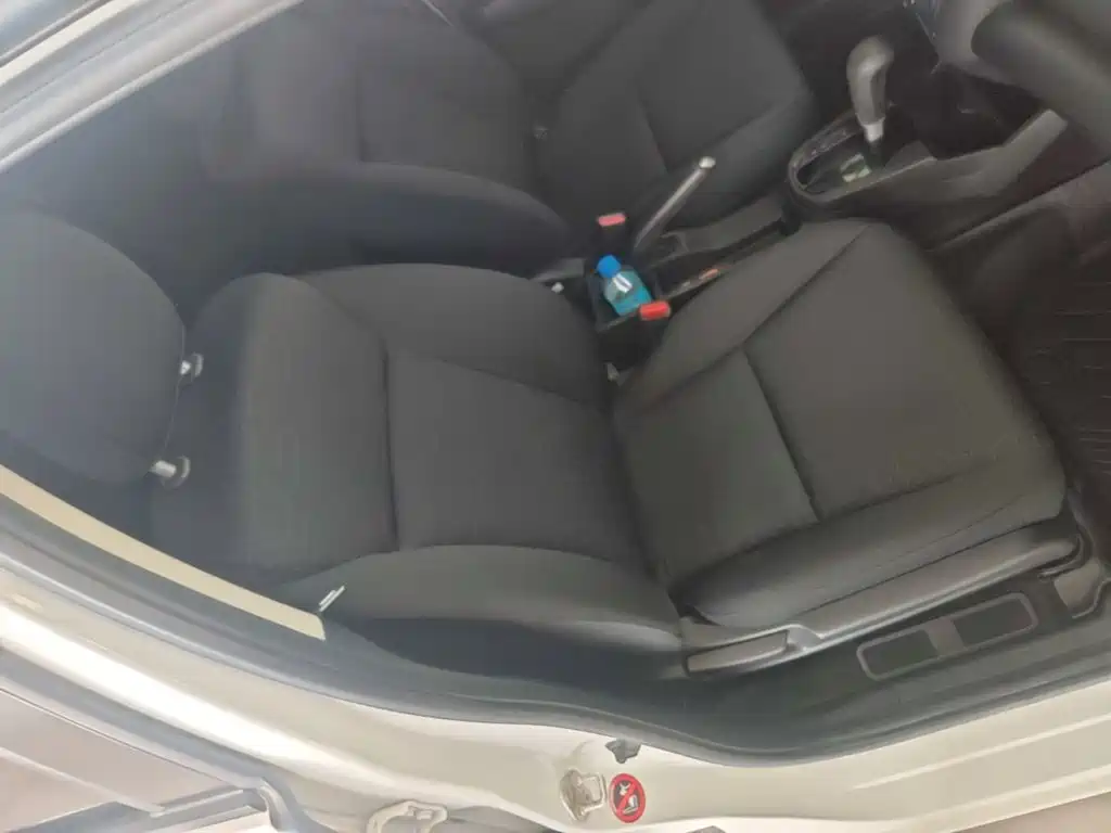 Honda Fit 2016 — фото 25