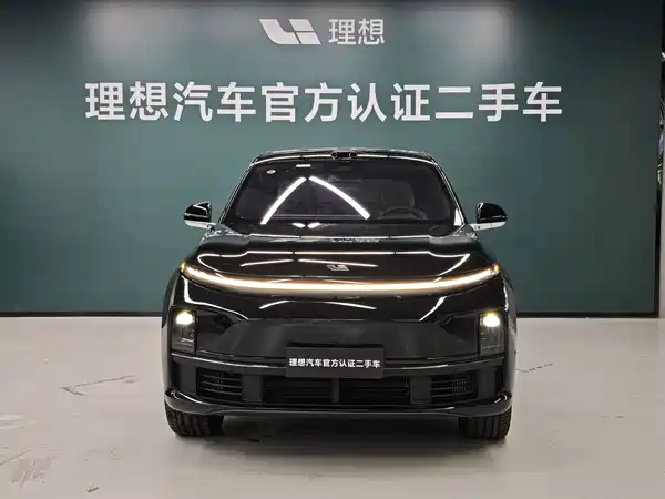 Li Auto L7 2025