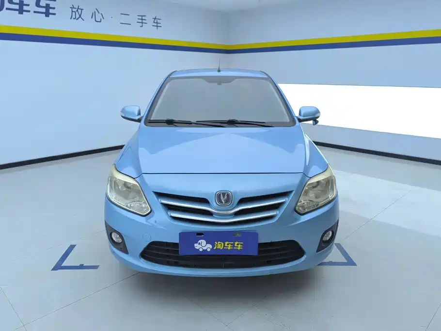 Changan Yuexiang V3 2015 — фото 2