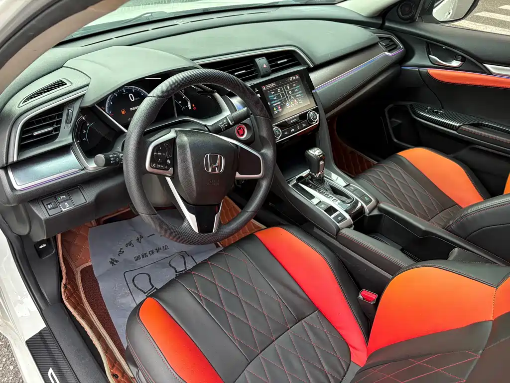 Honda Civic 2019 — фото 10