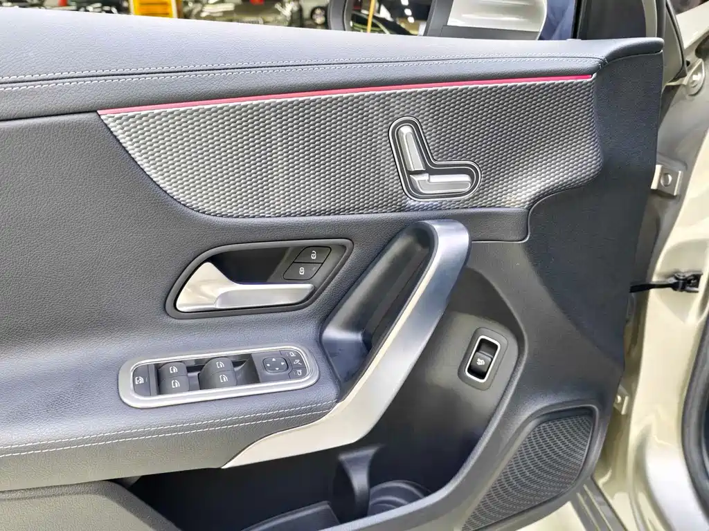 Mercedes-Benz A-Class 2020 — фото 9