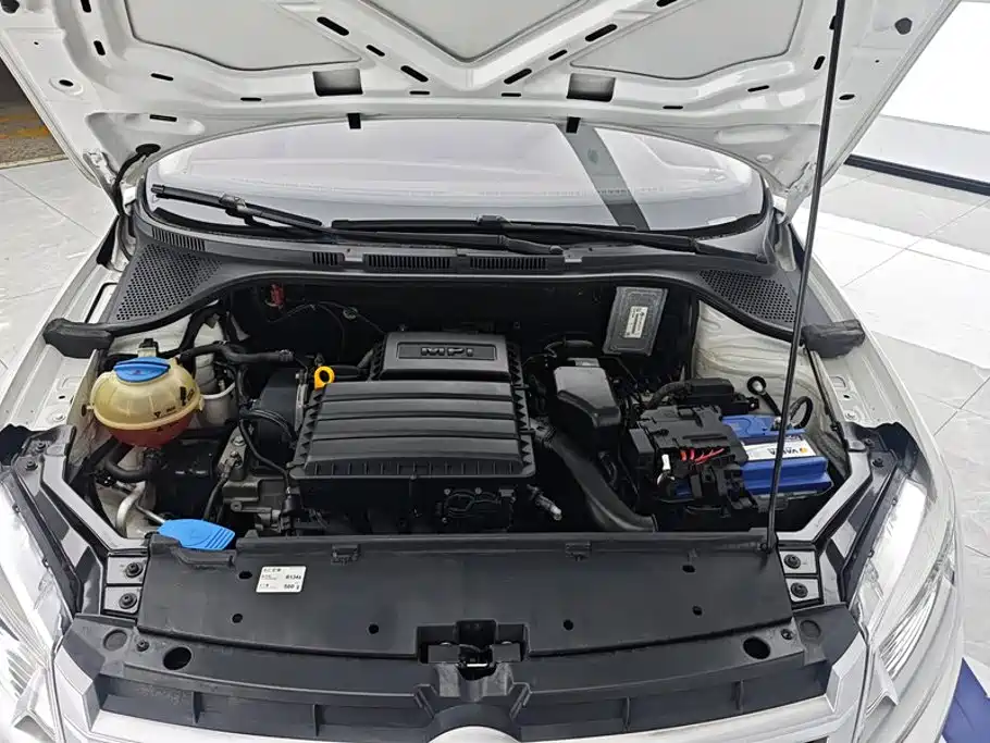 Volkswagen Santana 2015 — фото 10
