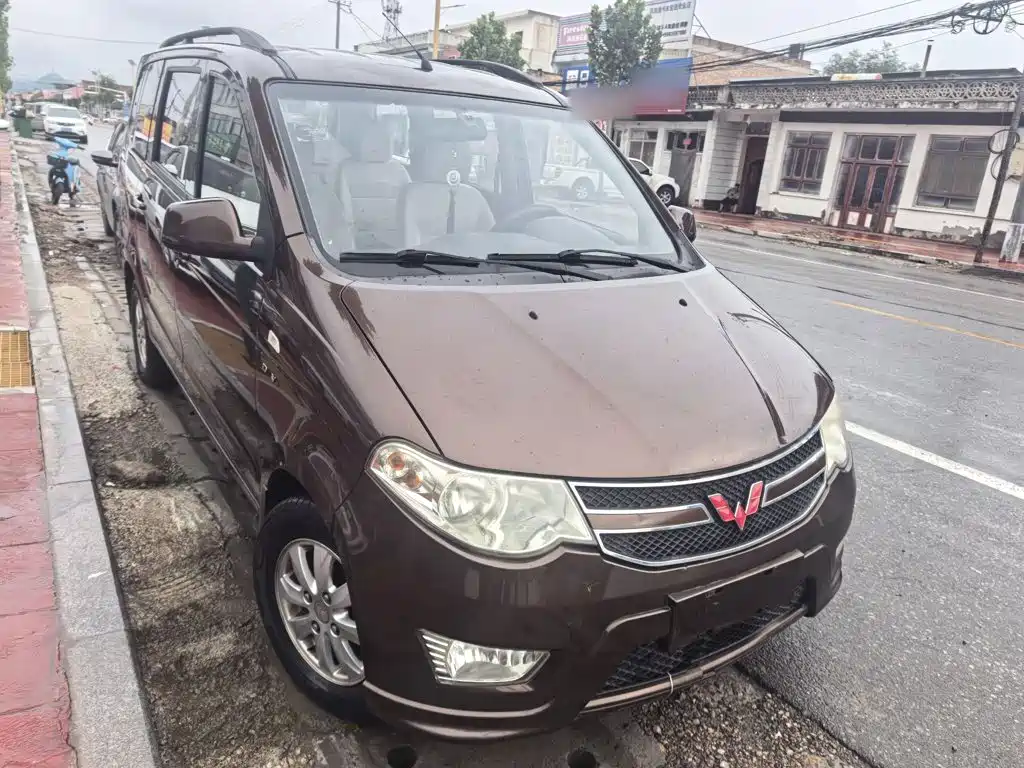 Wuling Hongguang 2016 — фото 25