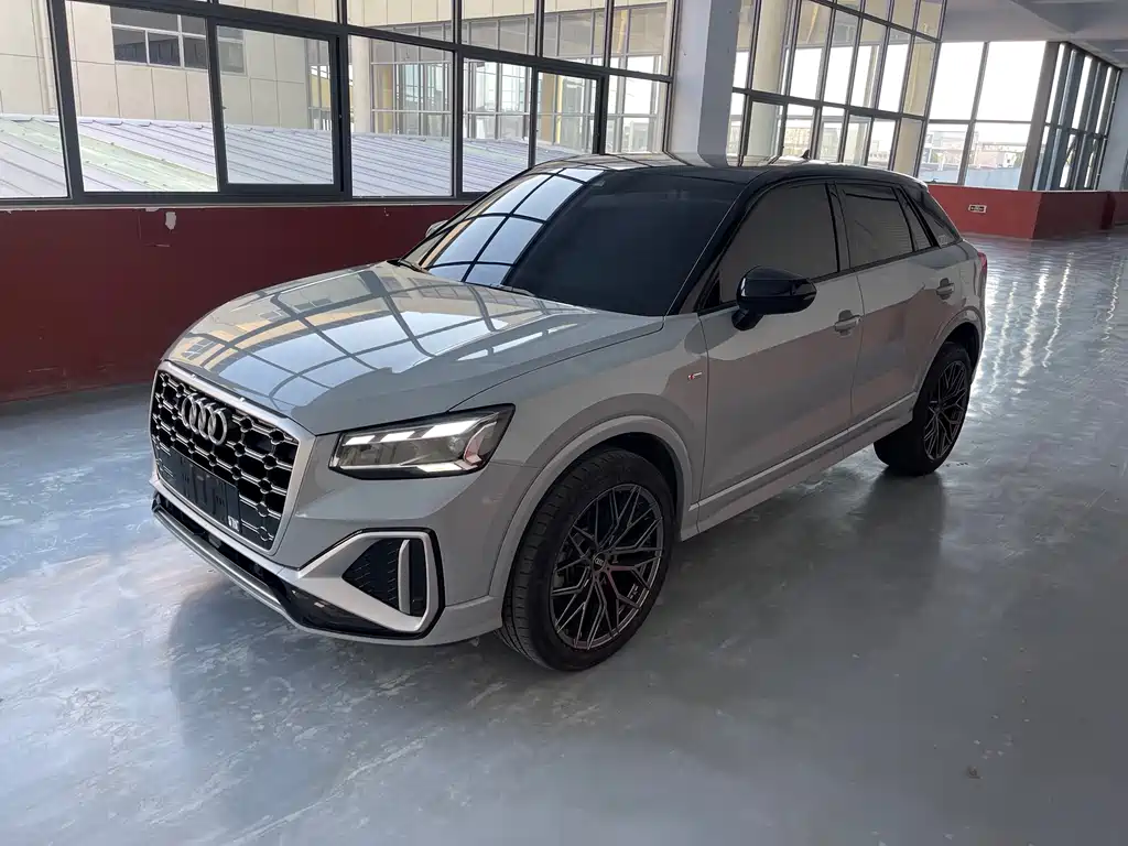 Audi Q2L 2024