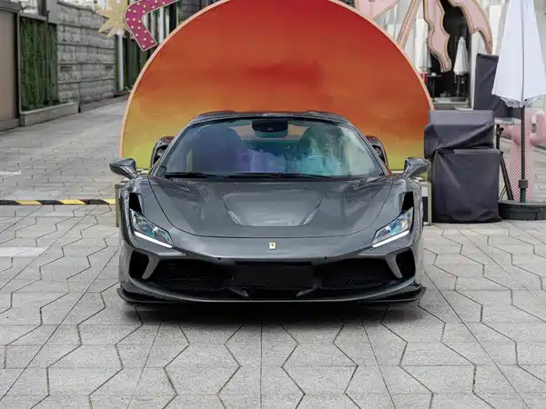 Ferrari F8 2022