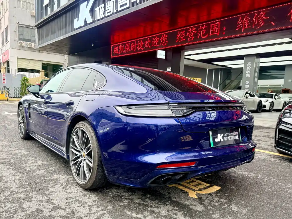 Porsche Panamera Hybrid 2022 — фото 13