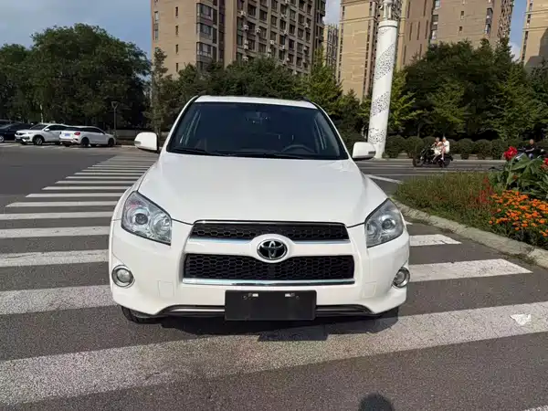 Toyota RAV4 2012