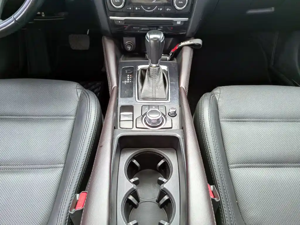 Mazda Atenza 2017 — фото 14