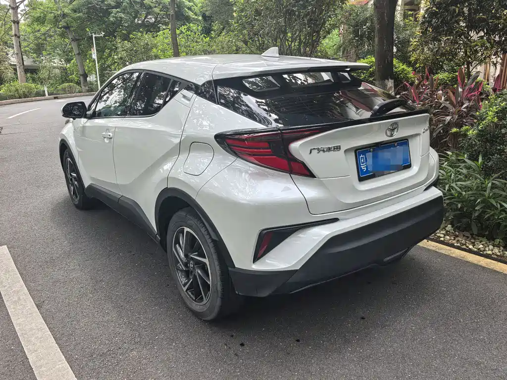 Toyota C-HR 2021 — фото 5