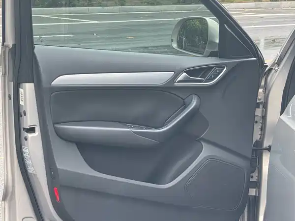 Audi Q3 2014