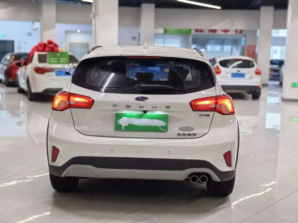 Ford Focus Active 2022 — фото 4
