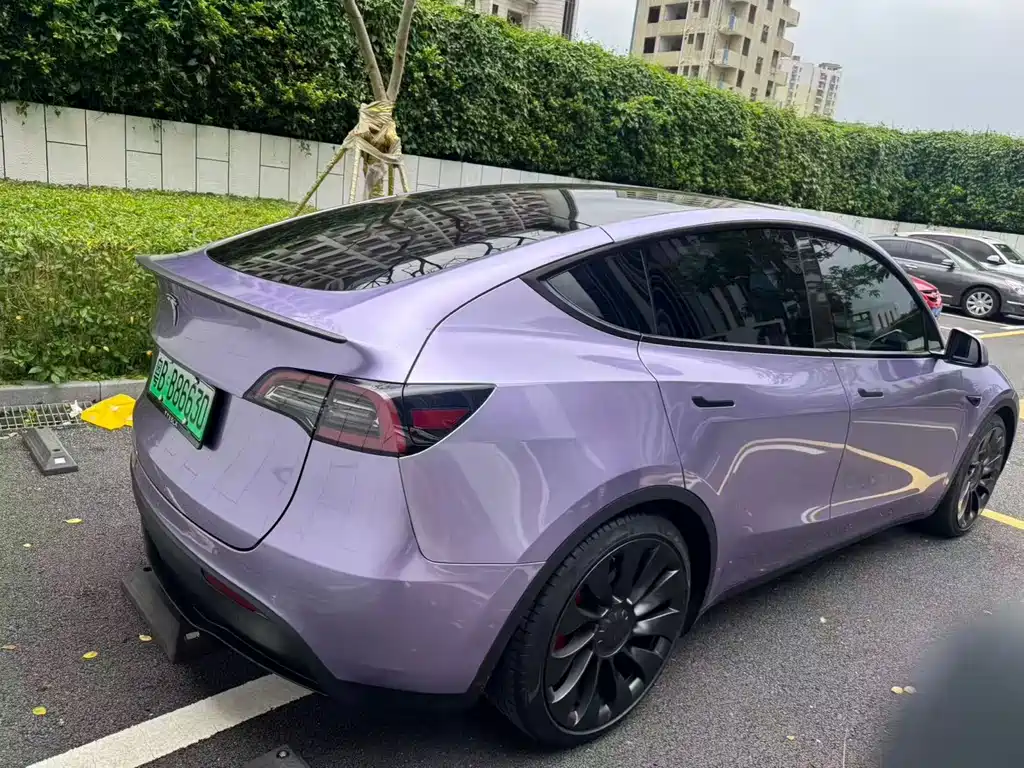 Tesla Model Y 2022 — фото 3