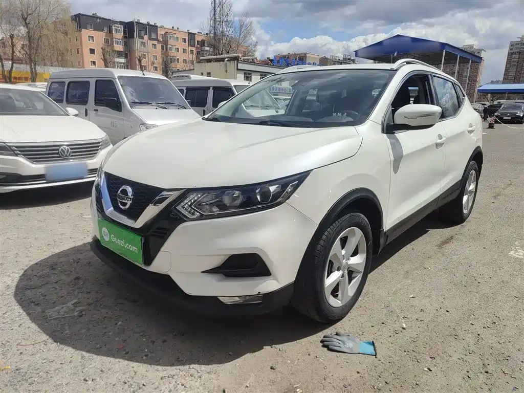 Nissan Qashqai 2021 — фото 1
