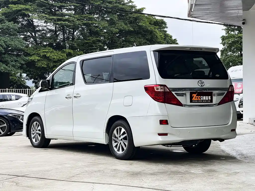 Toyota Alphard 2014 — фото 3