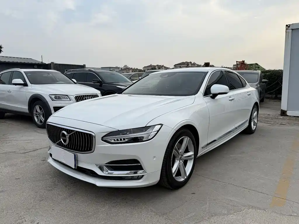 Volvo S90 2019 — фото 1