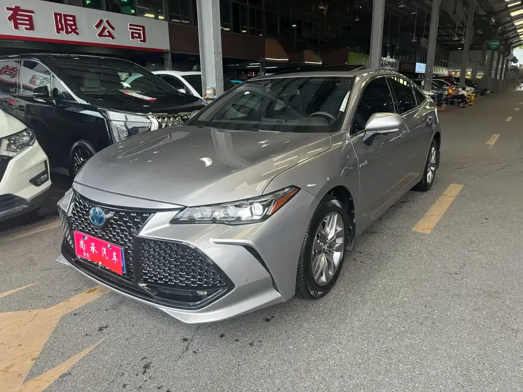 Toyota Avalon 2021 — фото 1