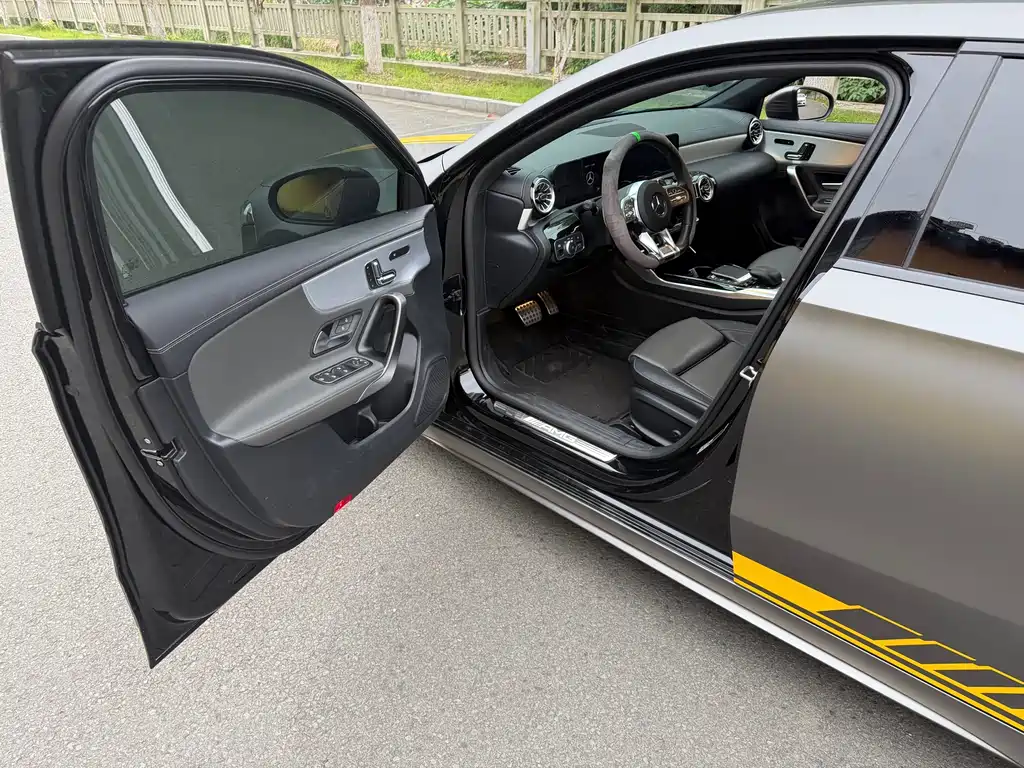 Mercedes-Benz A-Class AMG 2022 — фото 5