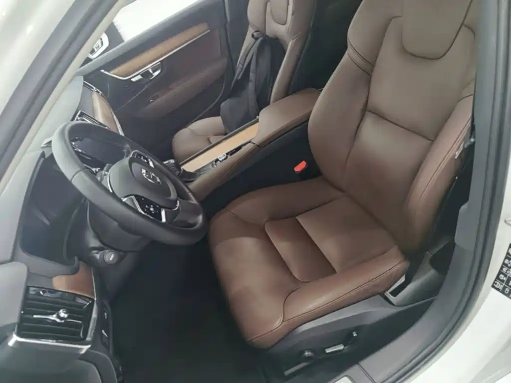 Volvo S90 2019 — фото 15