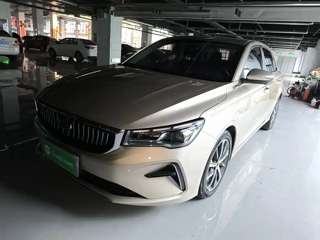 Geely Emgrand 2022 — фото 1