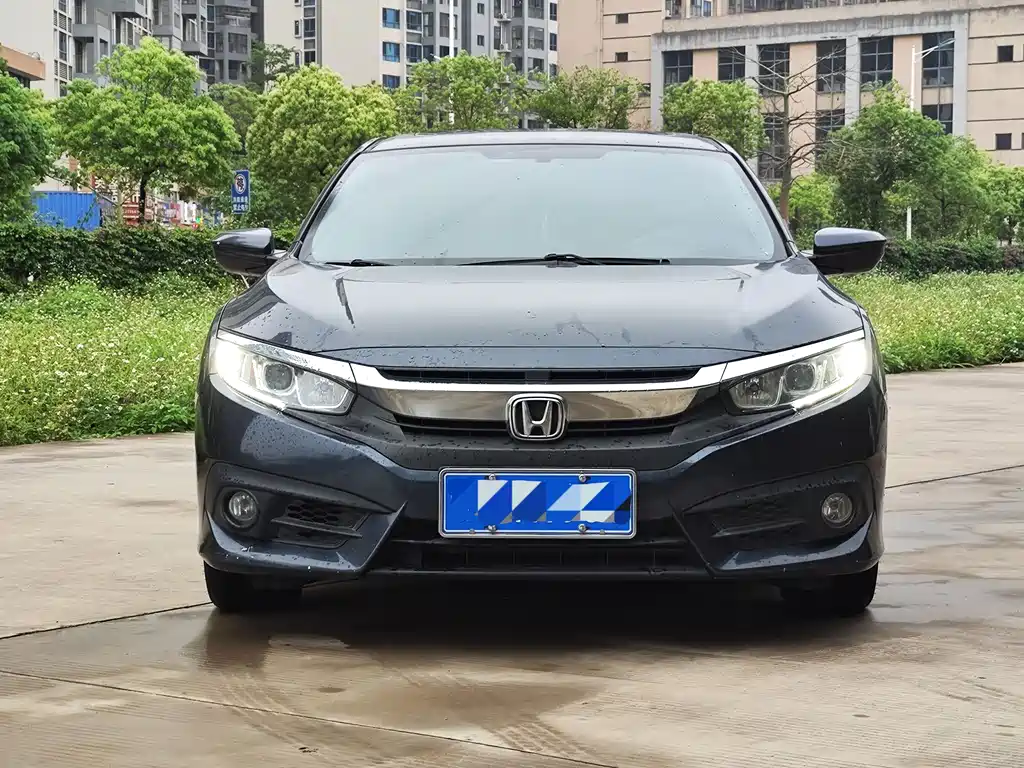 Honda Civic 2017 — фото 2