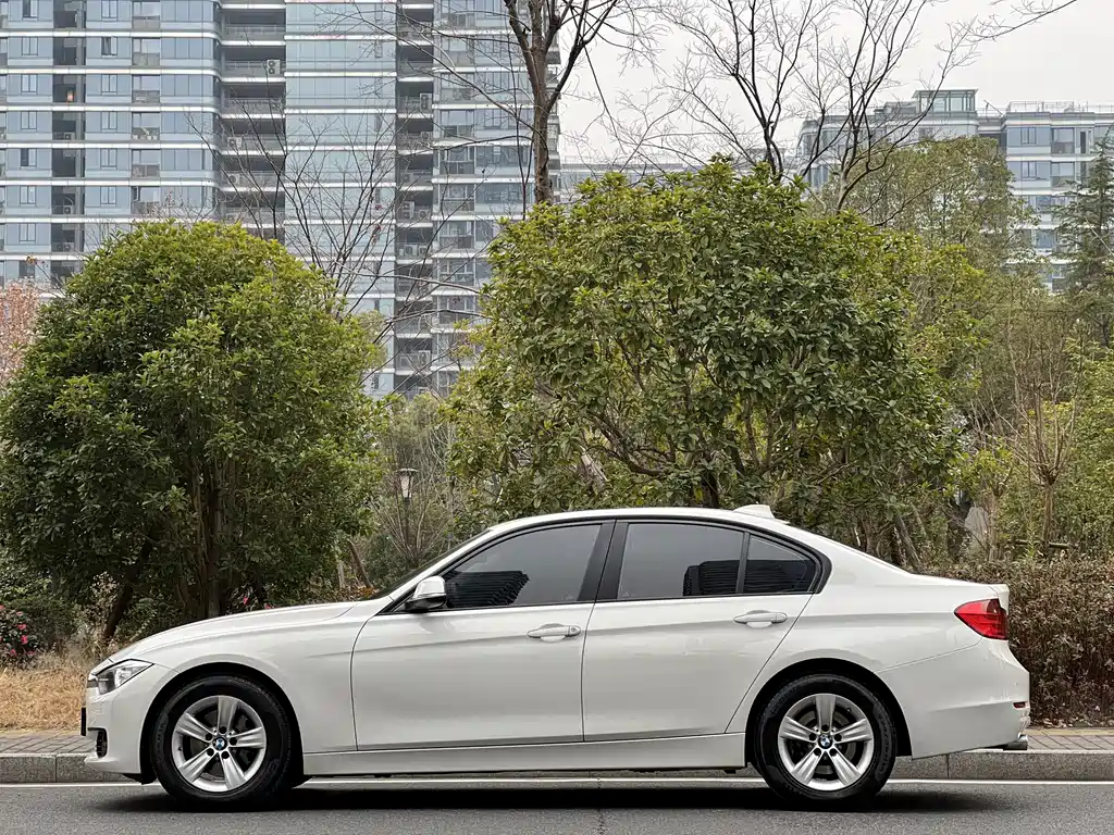 BMW 3 Series 2015