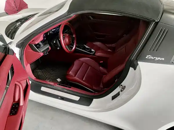 Porsche 911 2021