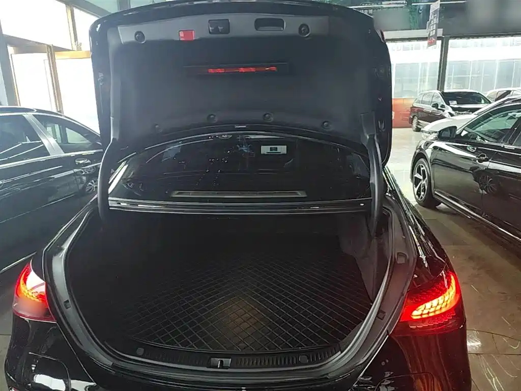 Mercedes-Benz E-Class New Energy 2023 — фото 19