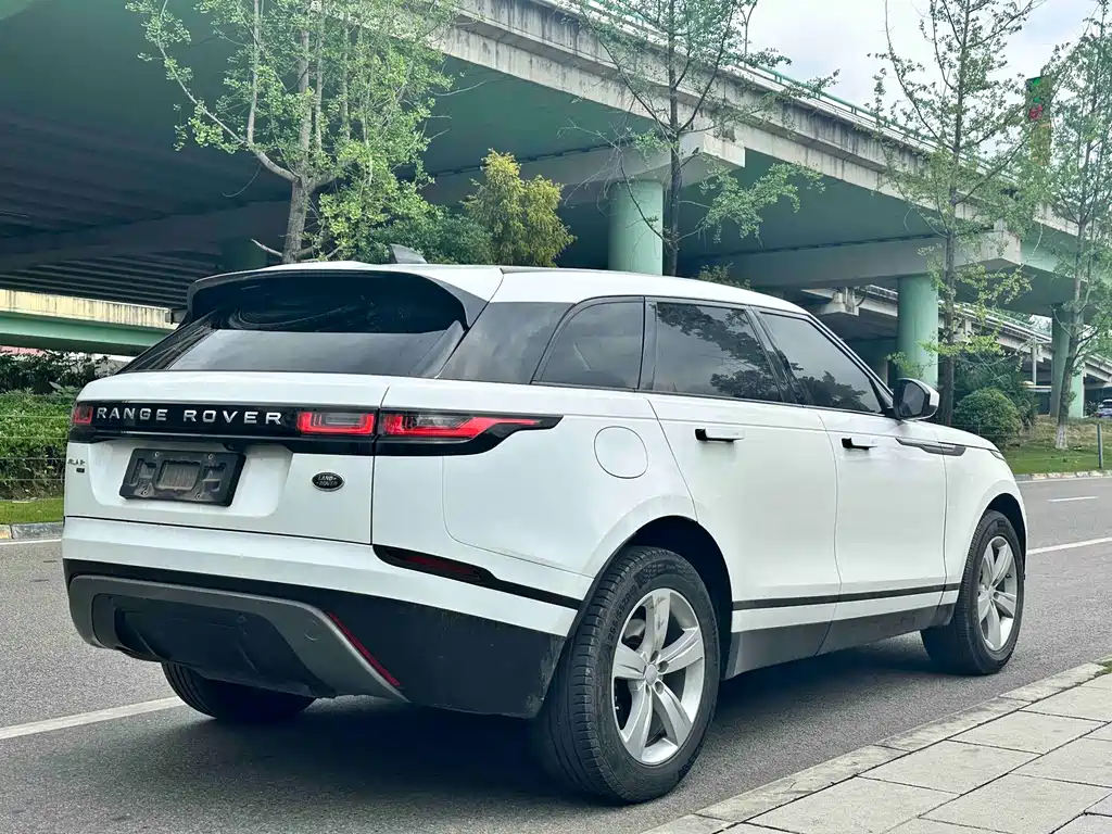 Land Rover Velar 2020 — фото 17