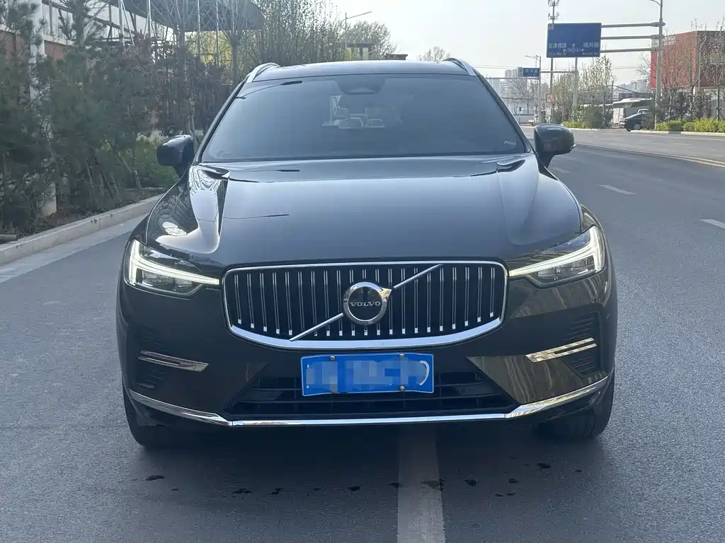 Volvo XC60 2021 — фото 2