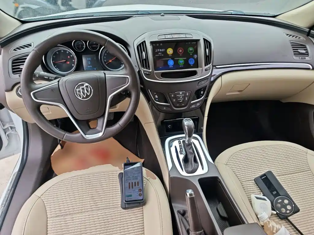 Buick Regal 2015 — фото 10