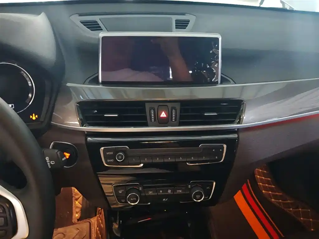 BMW X1 New Energy 2020 — фото 13