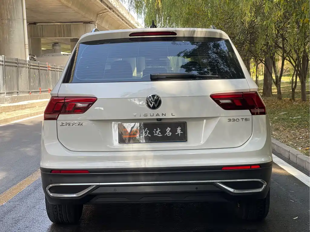 Volkswagen Tiguan L 2022 — фото 13