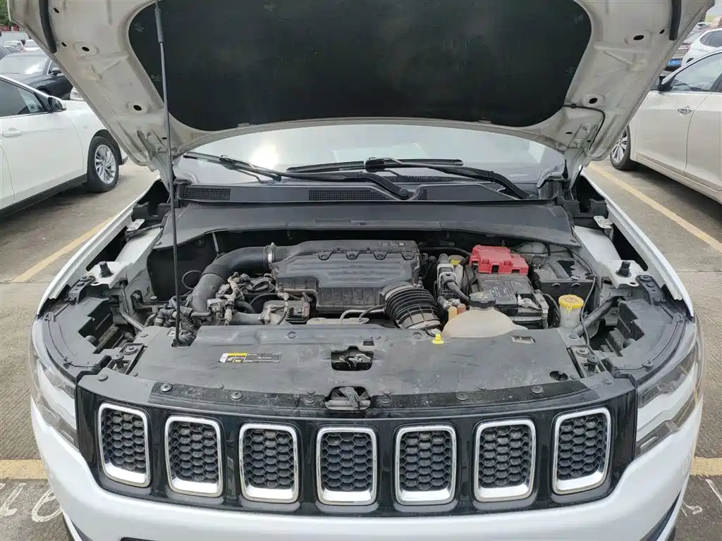 Jeep Compass 2019 — фото 20