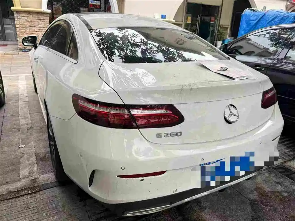 Mercedes-Benz E-Class 2021