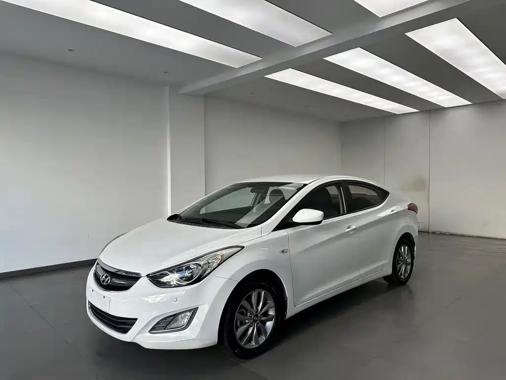 Hyundai Elantra Langdong 2015 — фото 1