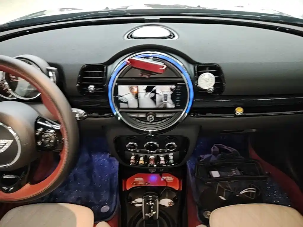 MINI Clubman 2020 — фото 13