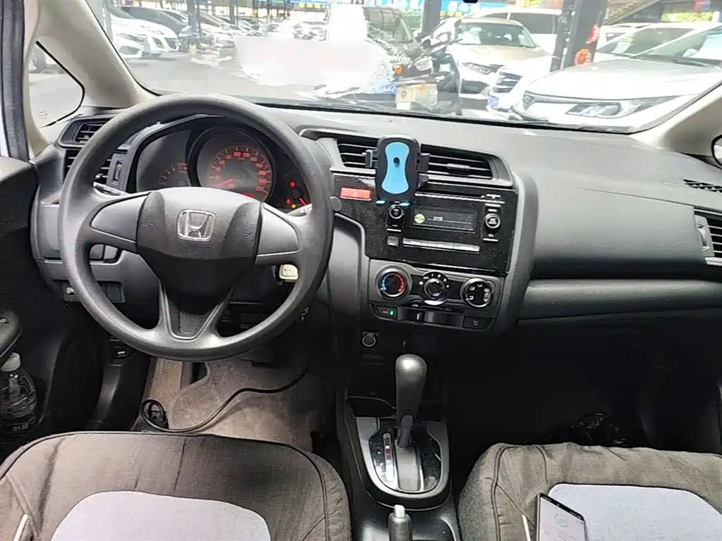 Honda Fit 2015 — фото 10
