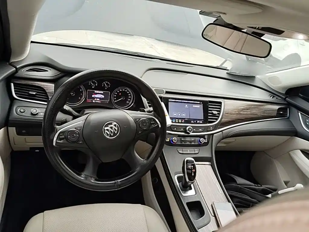 Buick LaCrosse 2020 — фото 10